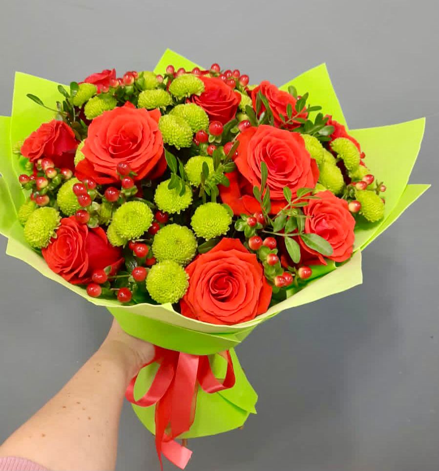 Букет цветов из: Хризантемы и Розы в Судислово