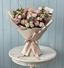 Букет цветов из:  Розы и Лизиантусы в Судислово