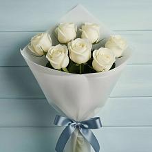 Букет 7 Белых роз Эдлесс Лав в Судислово