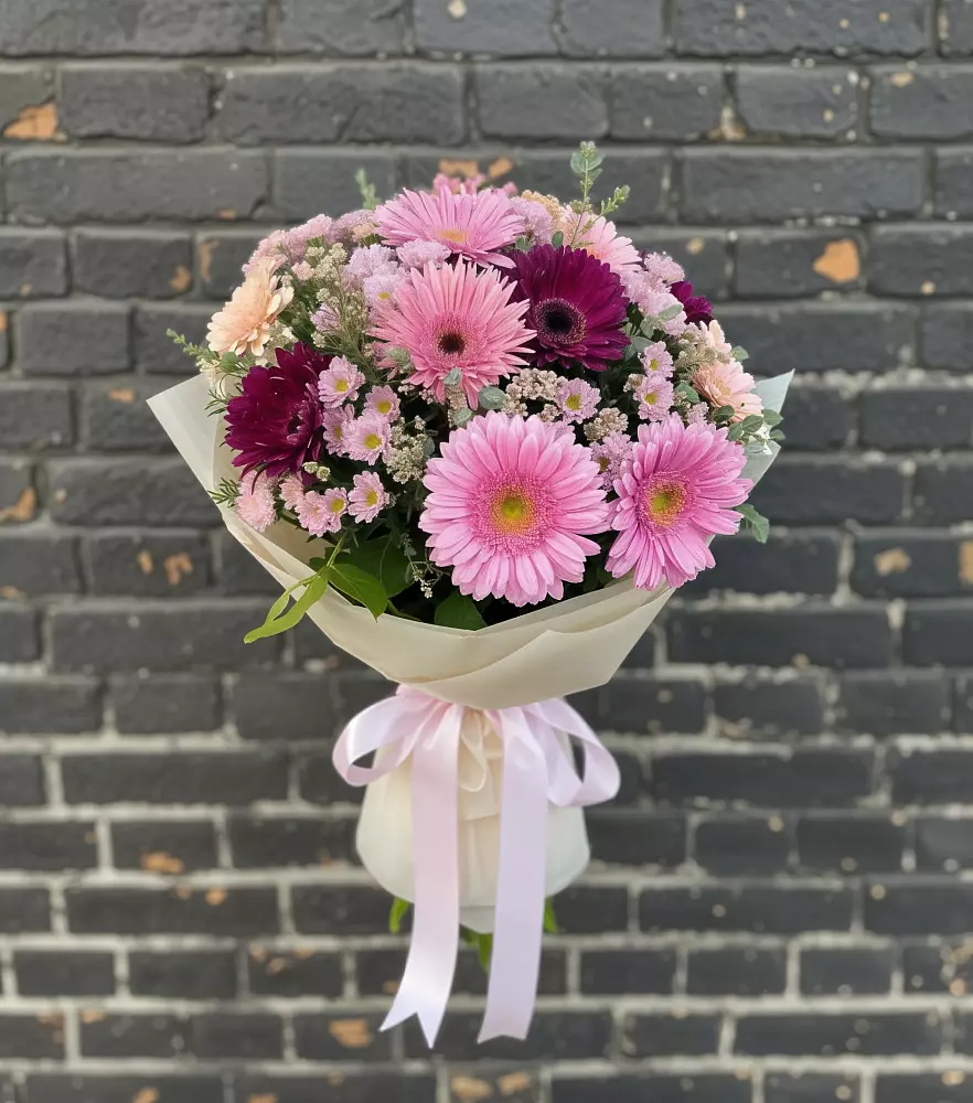 Букет цветов из: Герберы и Хризантемы в Судислово
