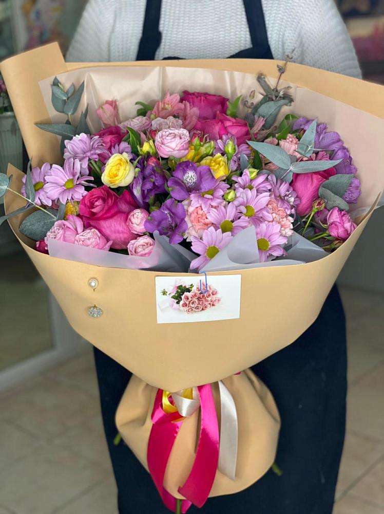 Букет цветов из: Хризантемы, Гвоздики и Альстромерии в Судислово