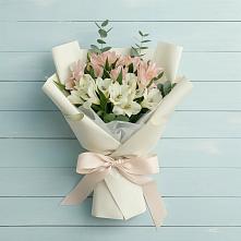 Букет цветов из:  Альстромерии в Судислово