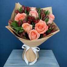 Букет цветов из:  Розы и Альстромерии в Судислово