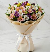 Букет цветов из:  Альстромерии в Судислово