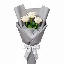 Букет 3 белые розы в Судислово