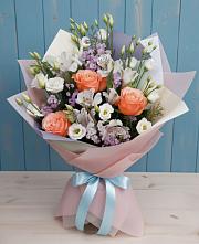 Букет цветов из:  Лизиантусы, Розы, Альстромерии и Гипсофила в Судислово