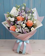 Букет цветов из:  Лизиантусы, Розы, Альстромерии и Гипсофила в Судислово