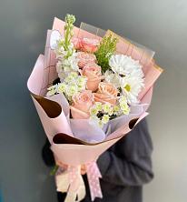 Букет цветов из:  Хризантемы и Розы в Судислово