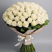 Букет 101 беля роза Белоснежка в Судислово