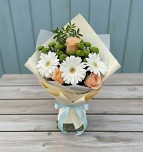 Букет цветов из:  Герберы, Розы и Хризантемы в Судислово