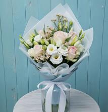 Букет цветов из:  Розы и Лизиантусы в Судислово